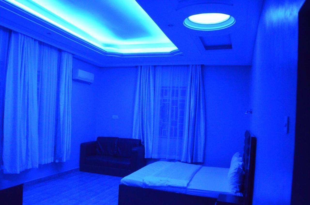 House X Hotell Abuja Eksteriør bilde