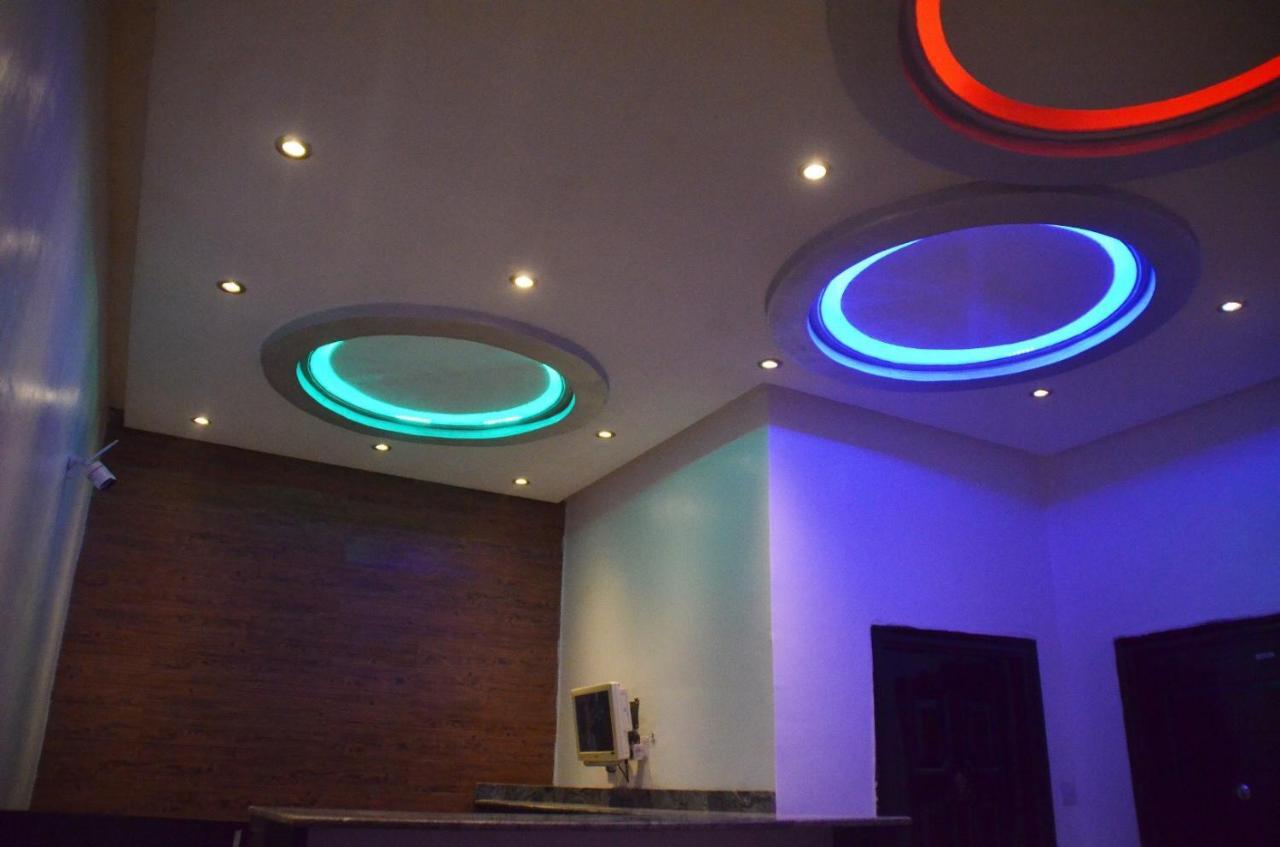 House X Hotell Abuja Eksteriør bilde