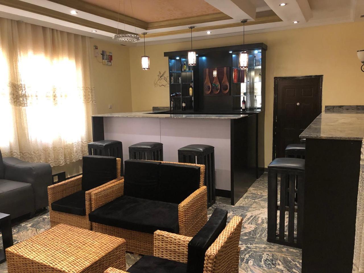 House X Hotell Abuja Eksteriør bilde